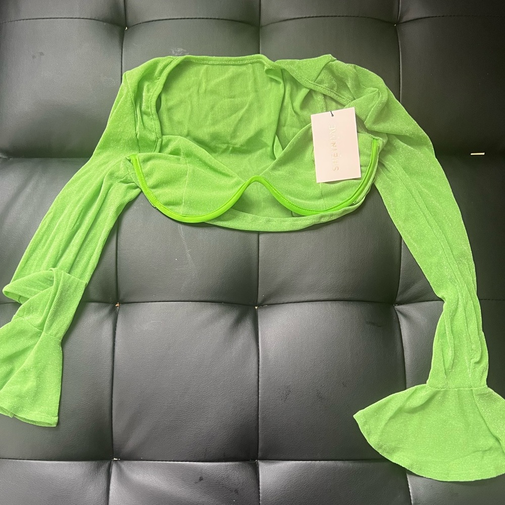 Cute green top from shein!